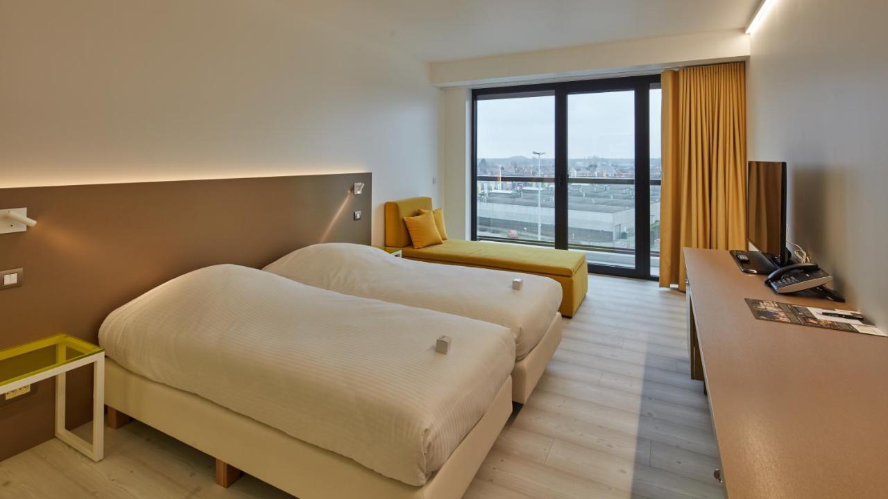Corbie Lommel Ring Hotell Eksteriør bilde